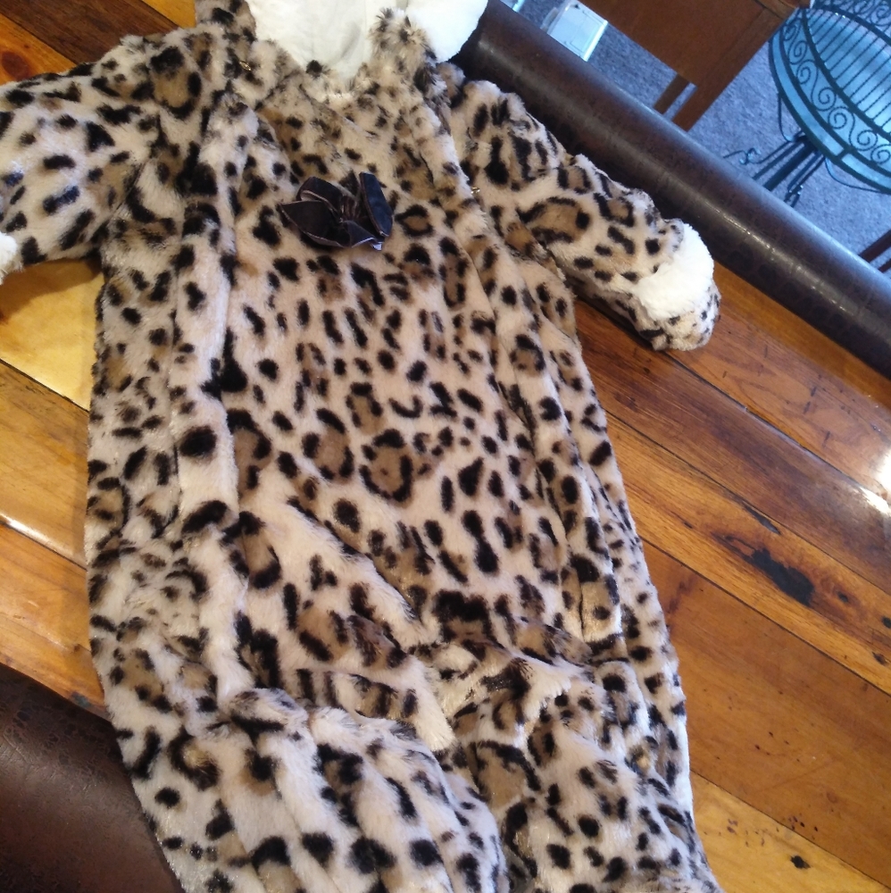 Pistachio outerwear suit 6-9 months